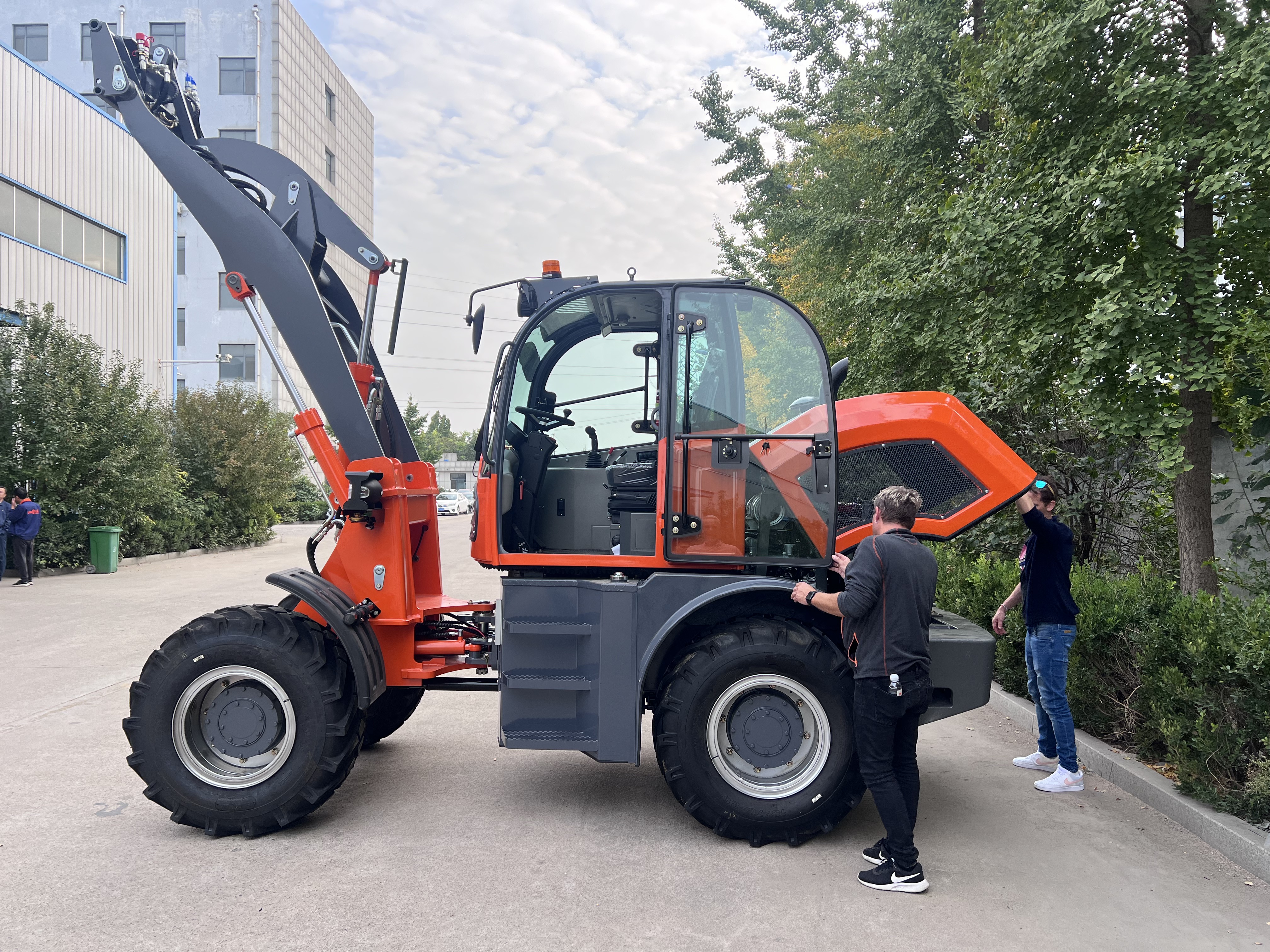 hjullaster fabrikkbesok wee