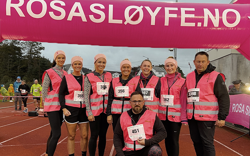 rosa-sloyfe-lopet-2022-ansatte-wee