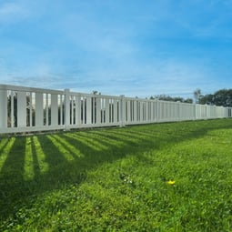 <b>Hjem, hage og sjø</b>